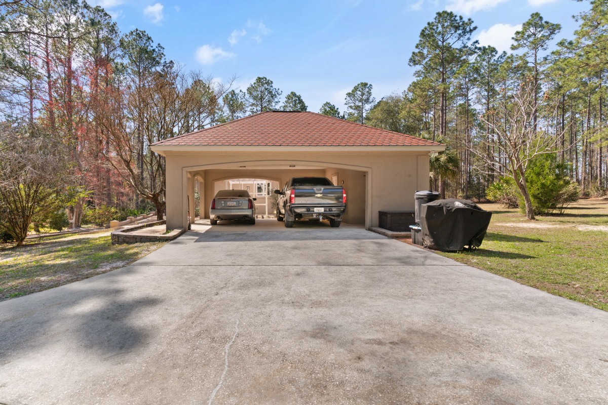 Spacious property with merchantable timber and modern homesteading upgrades