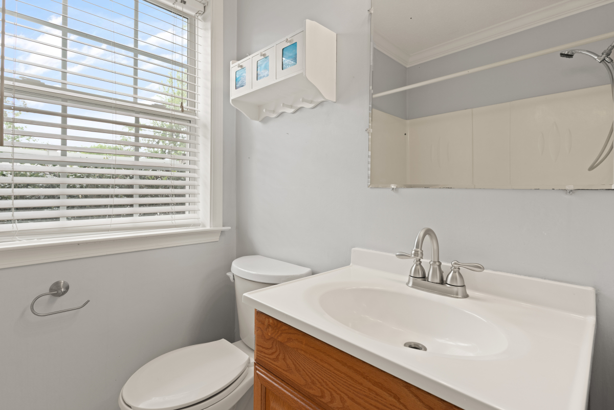 DSC03330 Functional bathroom with modern fixtures in home for sale in Glynn Haven St Simons Island GA