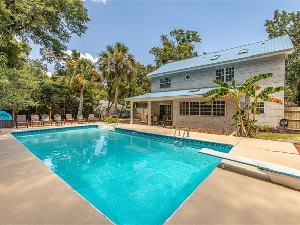210 North Harrington Road, St Simons Island pool