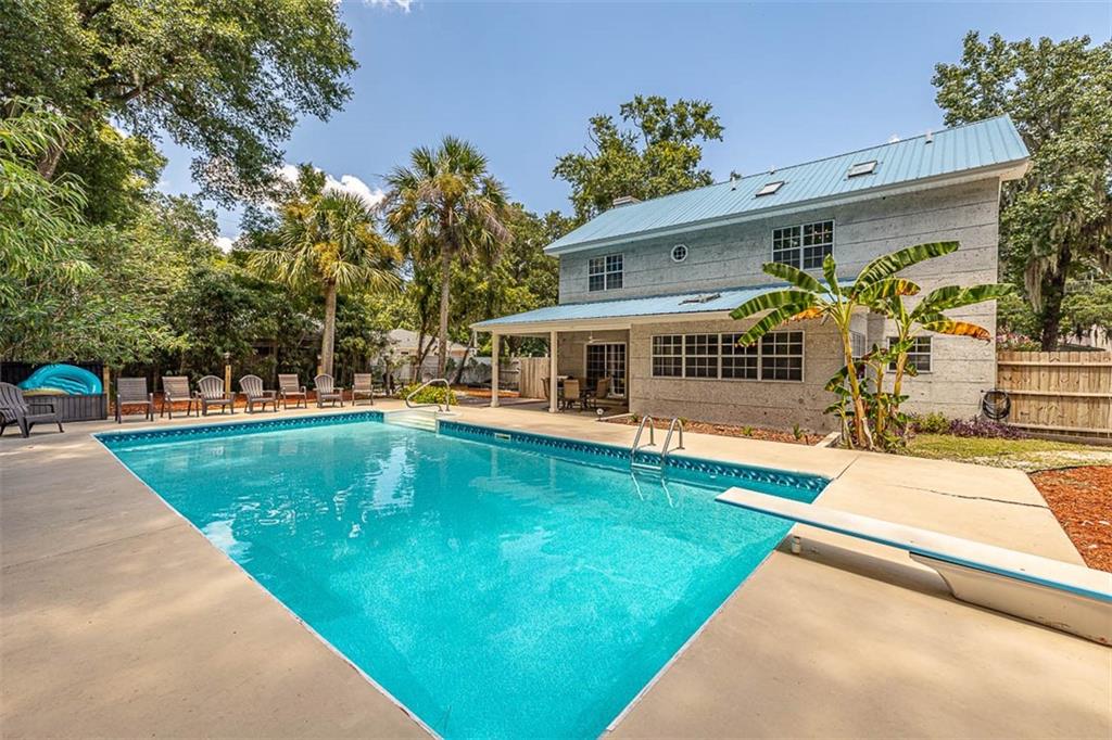 210 North Harrington Road, St Simons Island pool
